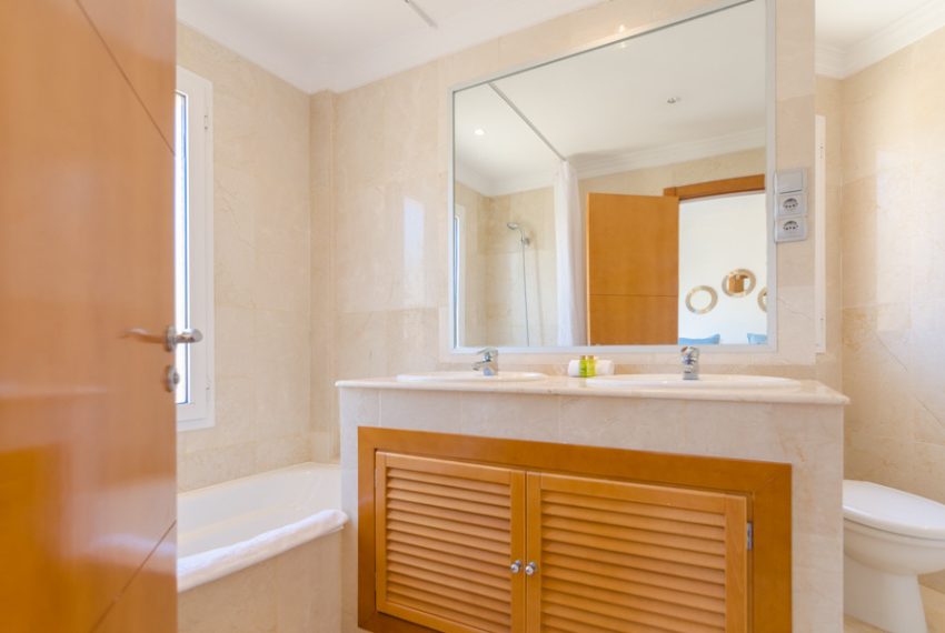 R2543957-Apartment-For-Sale-Nueva-Andalucia-Middle-Floor-2-Beds-89-Built-14