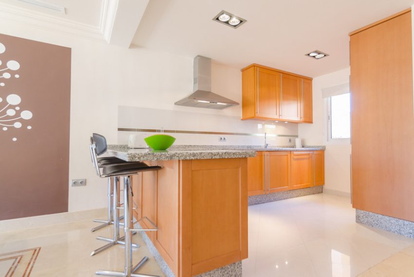 R2543957-Apartment-For-Sale-Nueva-Andalucia-Middle-Floor-2-Beds-89-Built-19