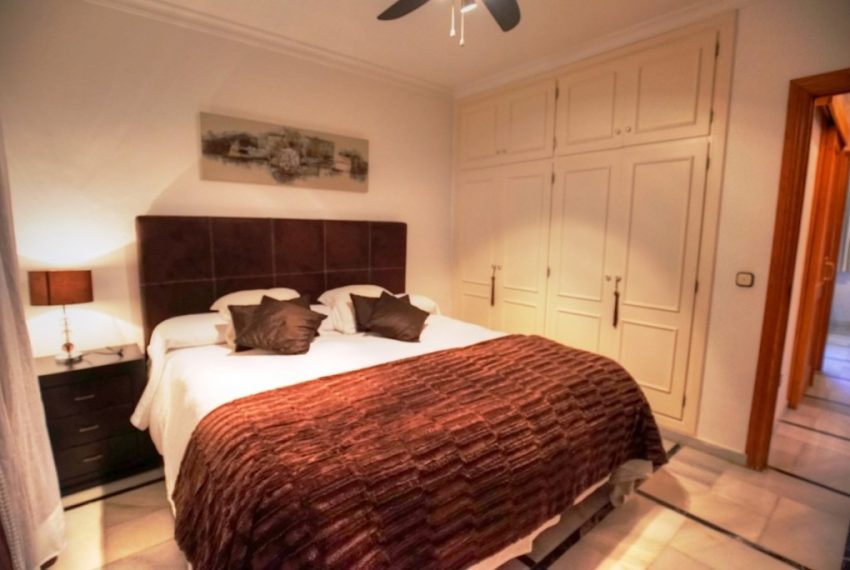 R2573192-Villa-For-Sale-El-Padron-Detached-5-Beds-311-Built-16