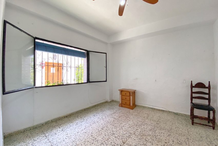 R3032882-Townhouse-For-Sale-Marbella-Terraced-10-Beds-284-Built-3