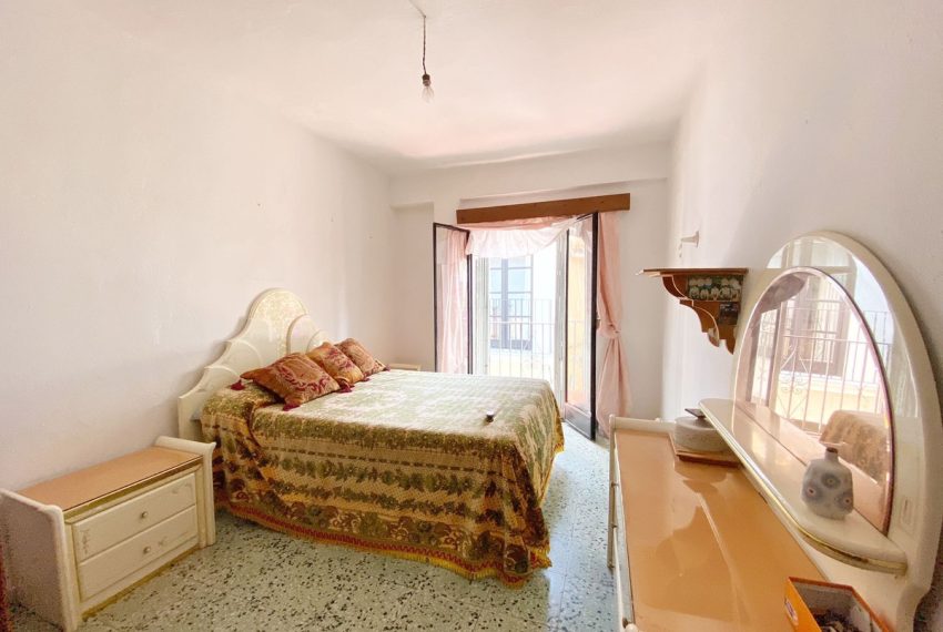 R3032882-Townhouse-For-Sale-Marbella-Terraced-10-Beds-284-Built-7