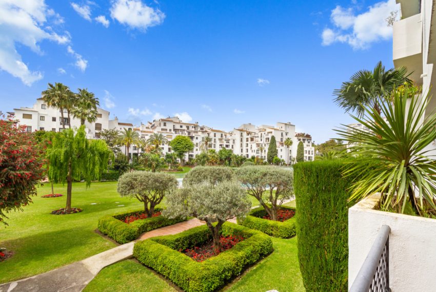 R3855664-Apartment-For-Sale-Puerto-Banus-Ground-Floor-2-Beds-102-Built